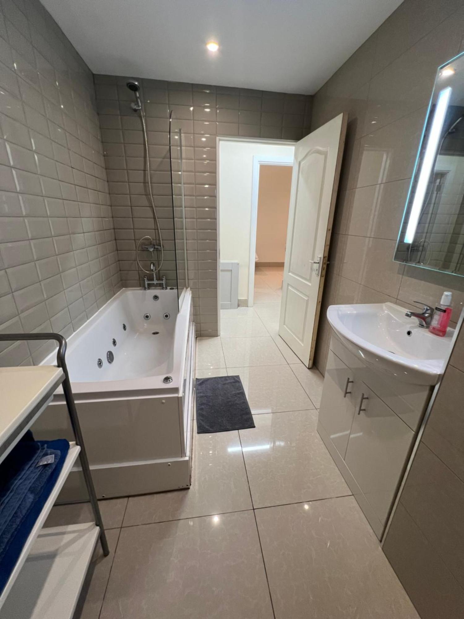 Lovely Dublin Home - Just 15 Mins To City Centre 외부 사진